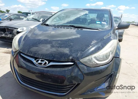 2016 Hyundai Elantra Se z USA, uszkodzony, nr VIN 5NPDH4AE4GH684687